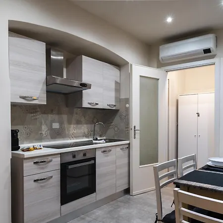 Metro18dic - Stazione Porta Susa - Grazioso Bilocale דירה